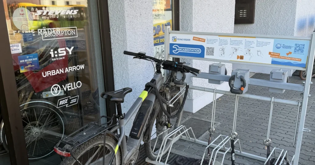 So funktionieren 24/7-Fahrradreparatur und günstige Ersatzmobilität mit Donau Donkeys in Regensburg.
